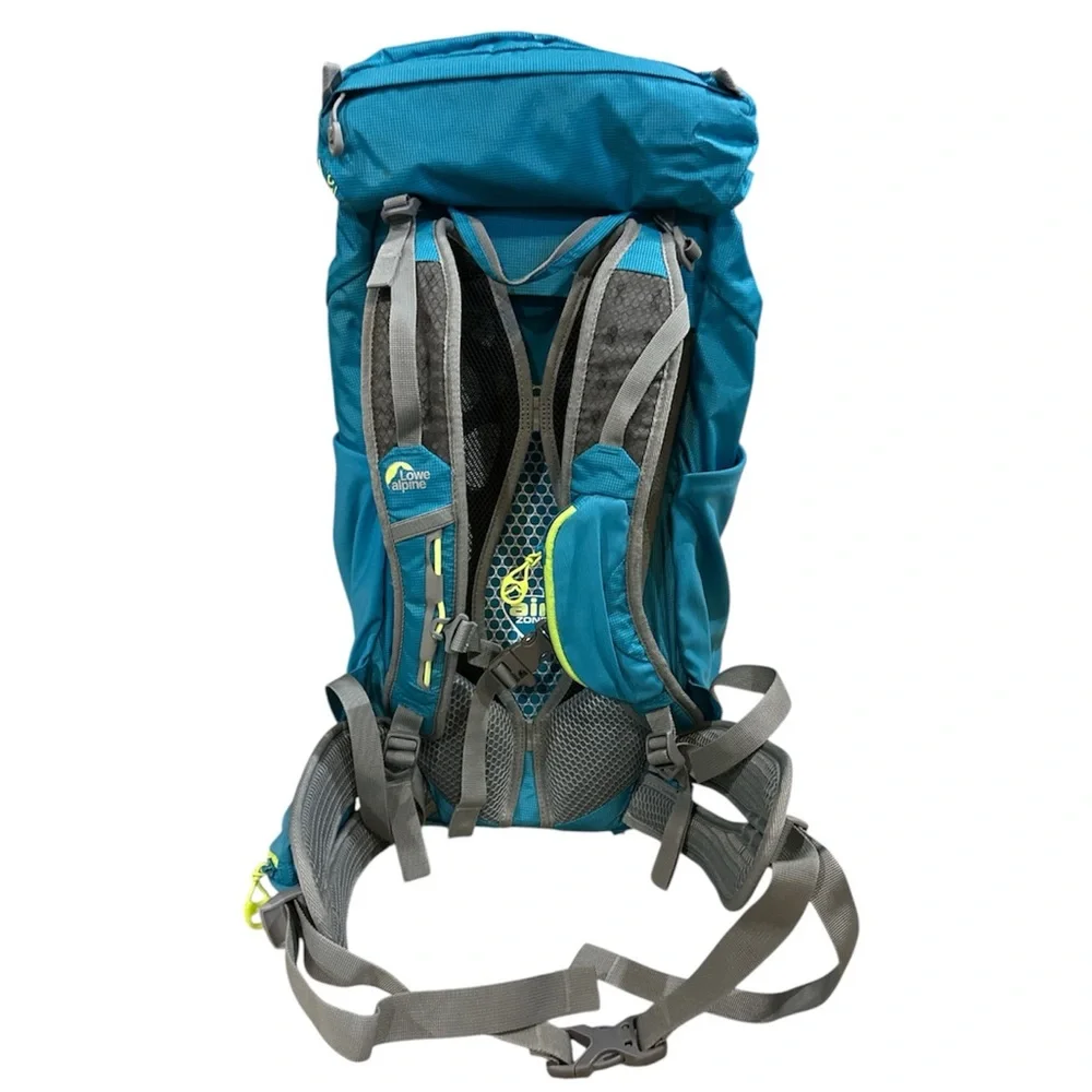 Lowe Alpine airzone ND32 Backpack great for skiing or snowboarding. Day hiking.